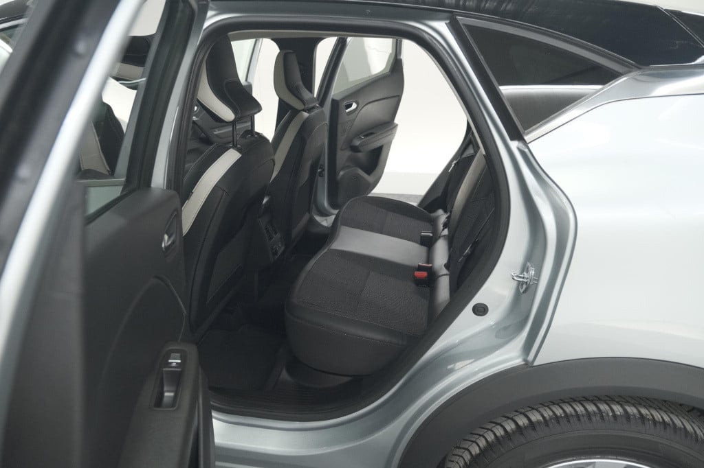 Renault Captur tce 100 intens | camera | navigatie | parkeersensoren
