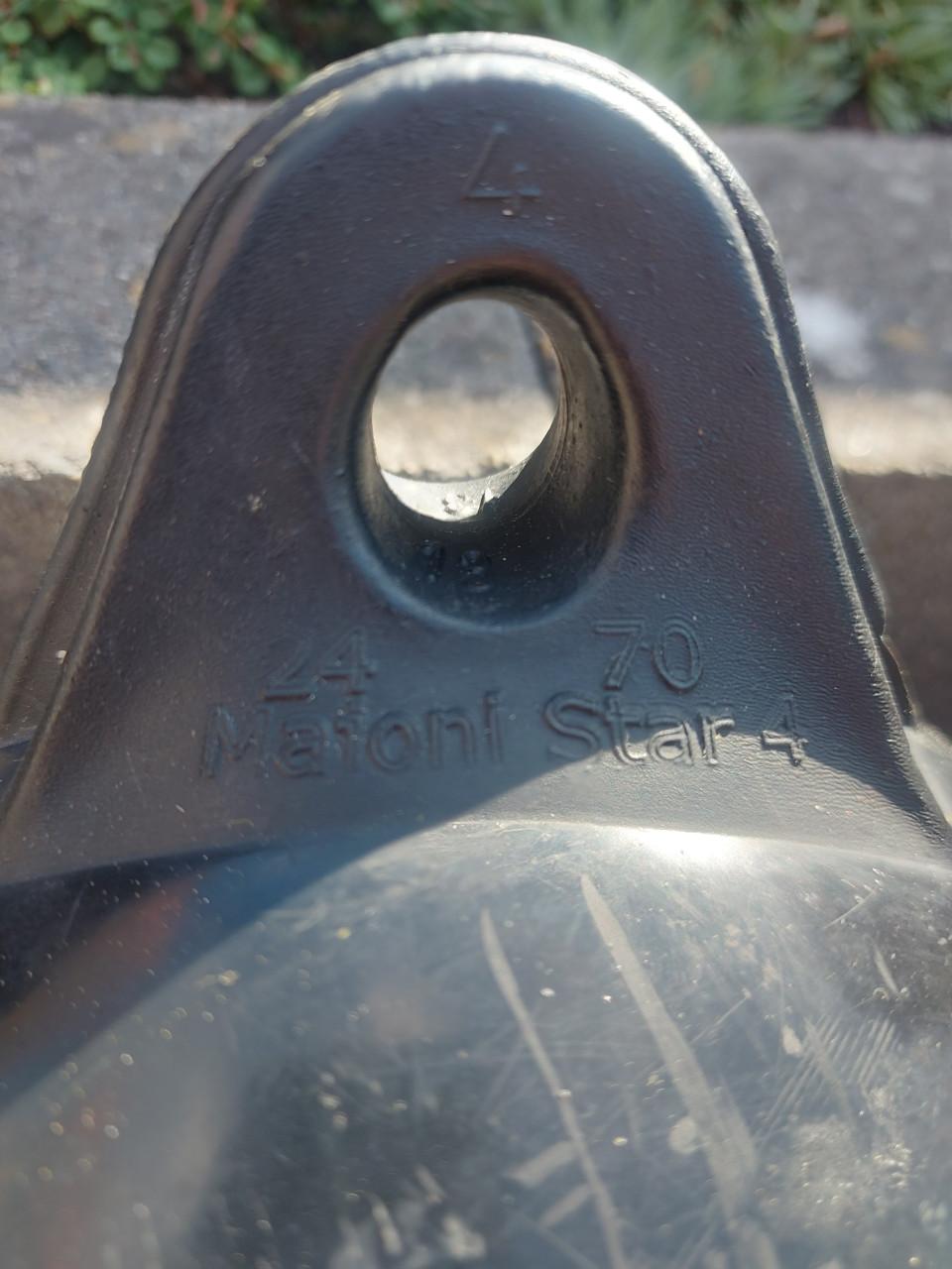 Twee Maioni stootwillen