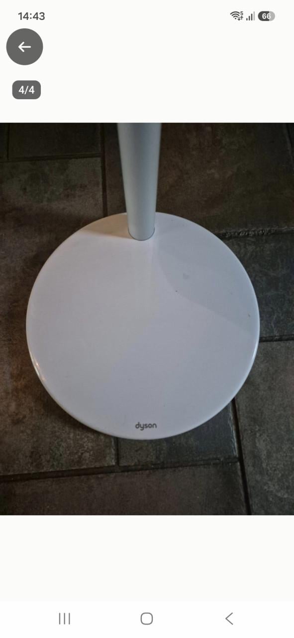 Dyson V11 Floor Dok