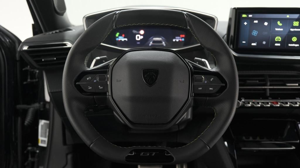 Peugeot 2008 puretech 130 eat8 gt | trekhaak | 360 camera | adaptieve cruis