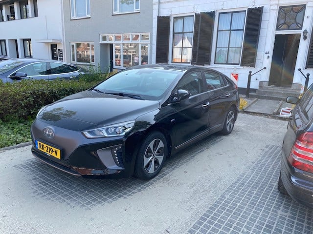 Hyundai Ioniq Electric Premium