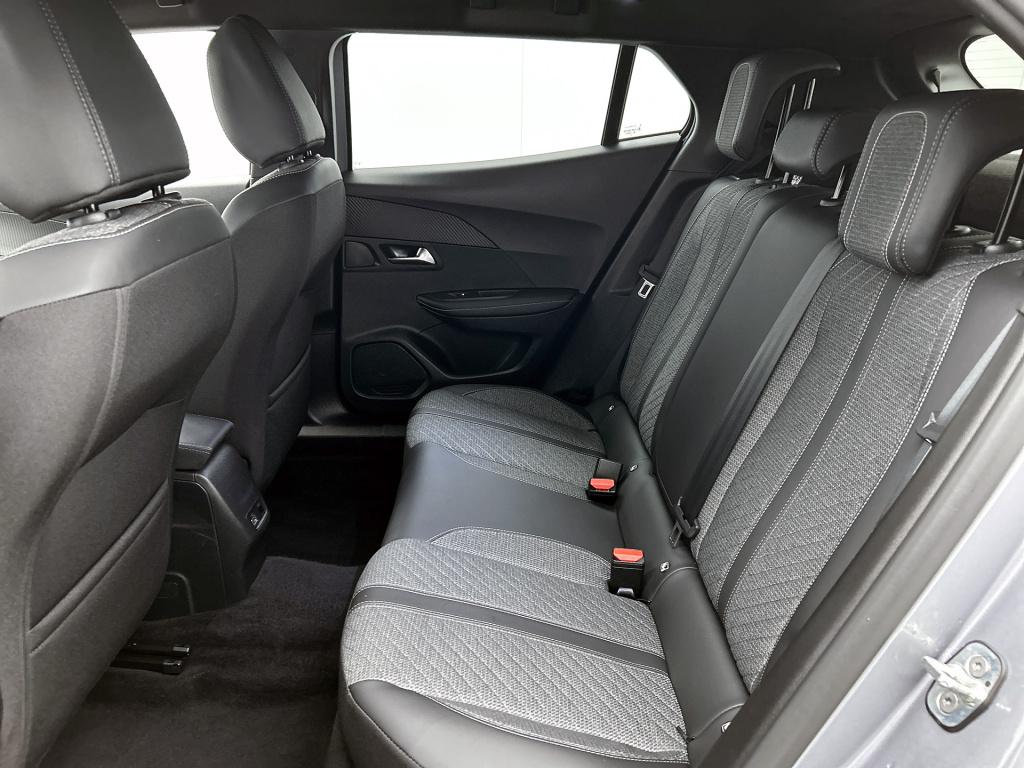 Peugeot 2008 100 pk allure | rijklaar | keyless entry | 360 camera | adapti