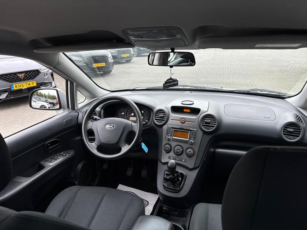 Kia Carens 2.0 cvvt x-tra * airco * trekhaak * apk tot 07-10-2027