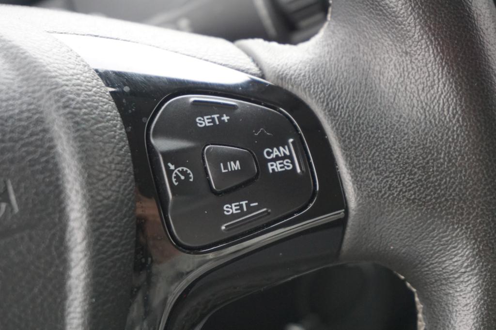 Ford KA ka+ 1.2 trend ultimate airco / cruise / parkeers. / bt / trekhaak /