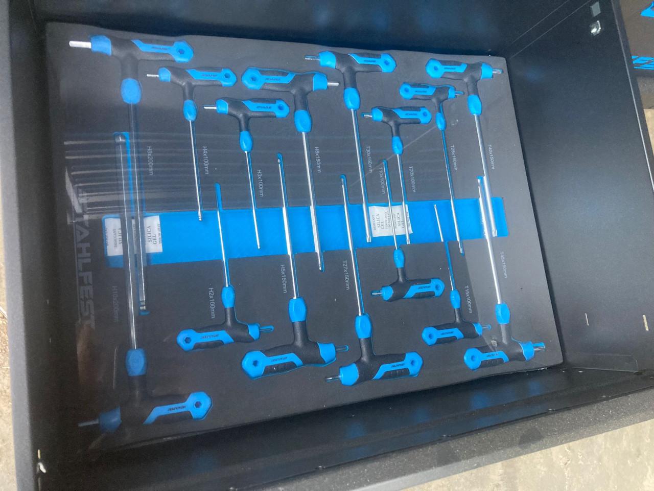 Gevulde gereedschapswagen Stahlfest