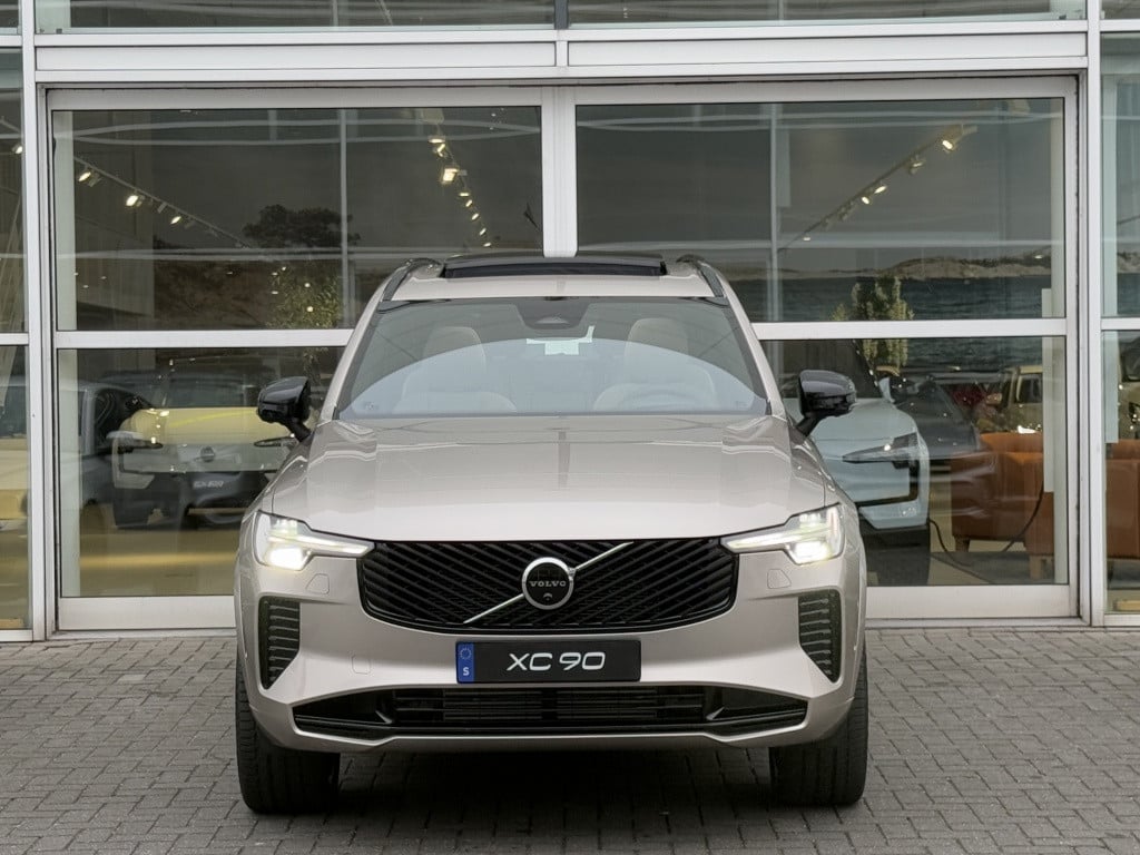 Volvo XC90 t8 awd ultra dark facelift!!