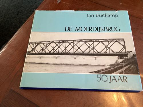 De Moerdijkbrug 50 jaar