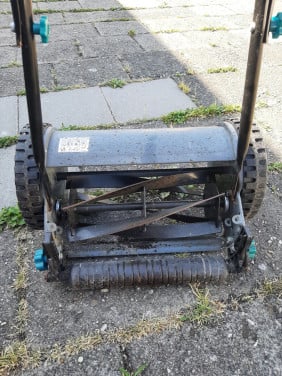 Handgrasmaaier