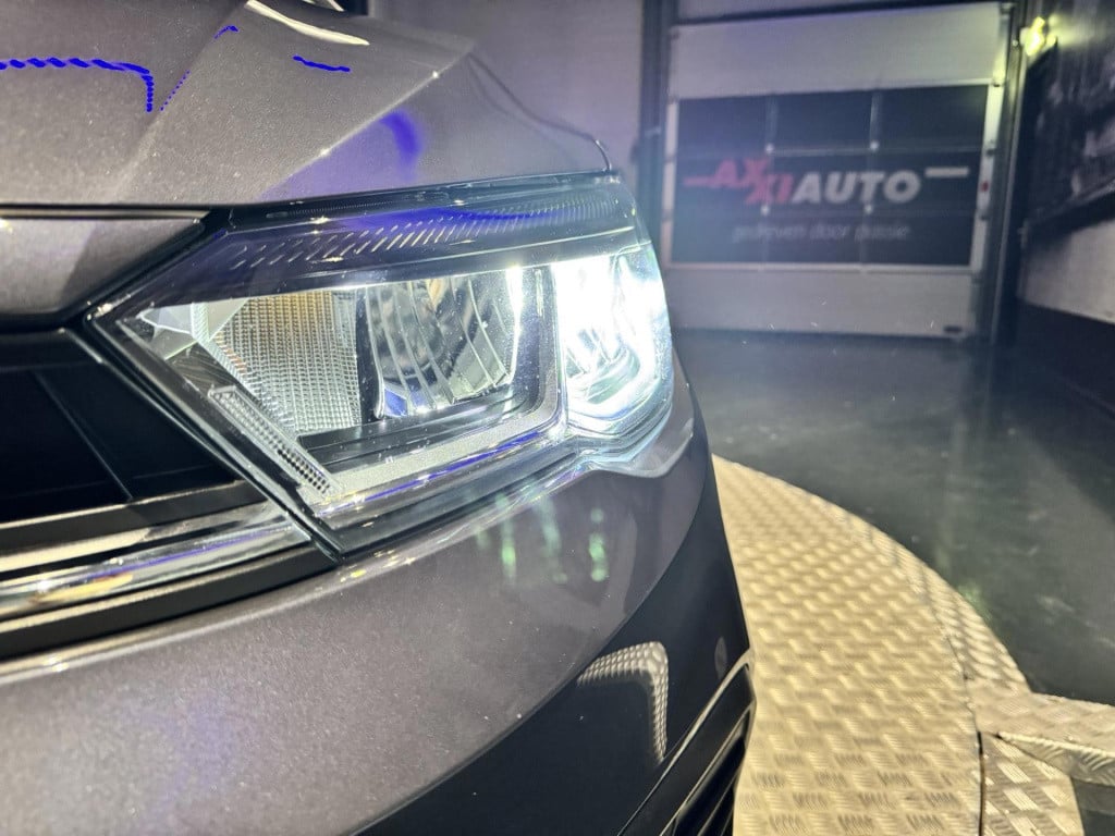 Volkswagen Polo 1.0 tsi life *dsg*acc*pdc*navi*