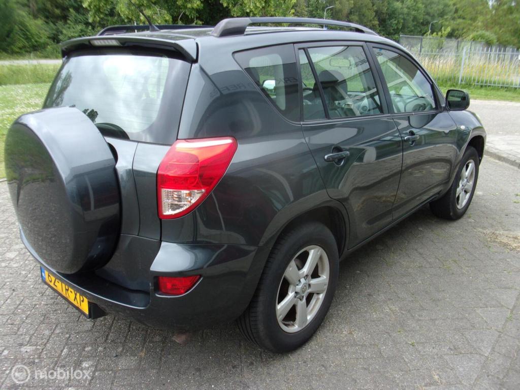 Toyota Rav4 2.0 vvti executive