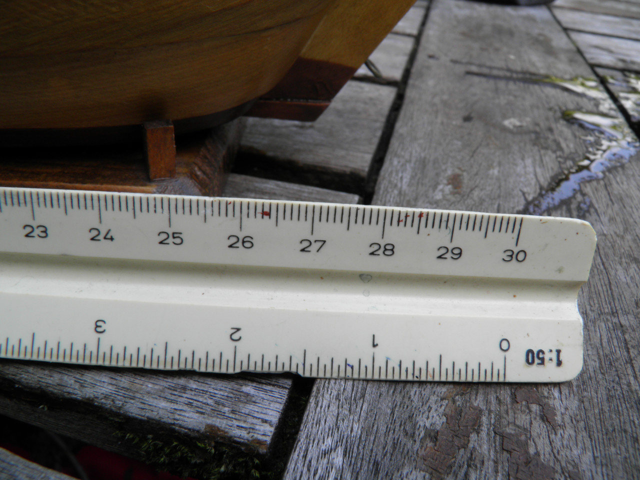 Bootje ongeveer 30 bij 30 cm hout