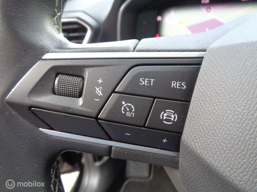 Seat Leon Sportstourer 1.5 tsi style business/airco/lm velgen/carplay/pdc/c