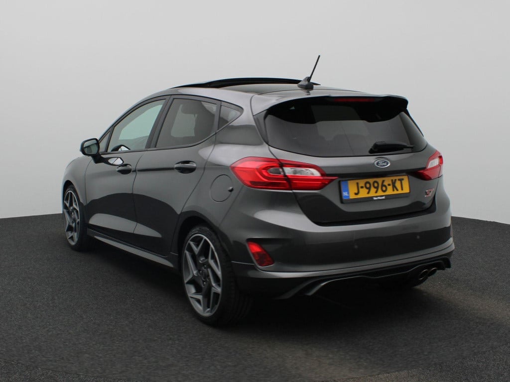 Ford Fiesta 1.5 ecoboost st-3 panoramadak | winterpack | b&o soundsystem | 