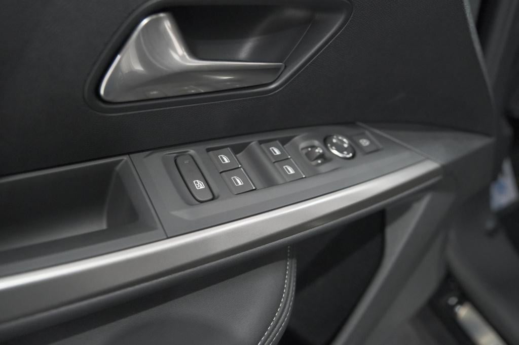 Peugeot 3008 hybrid 145 e-dcs6 gt | elektrische kofferklep | camera | adapt