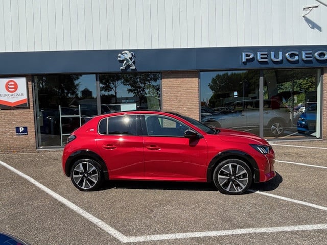 Peugeot 208 gt pack ev 50kwh 136pk/12%bytelling+btw | 3-fase navigatie | cr