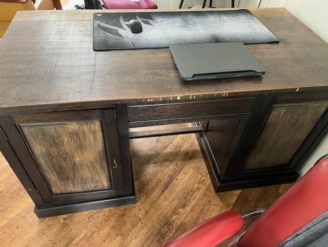 Klassiek bureau