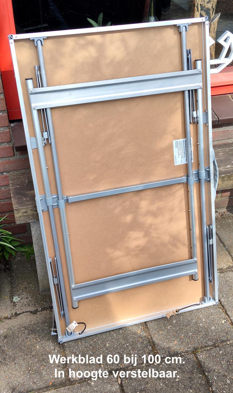 Z.g.a.n. multifunctionele tafels