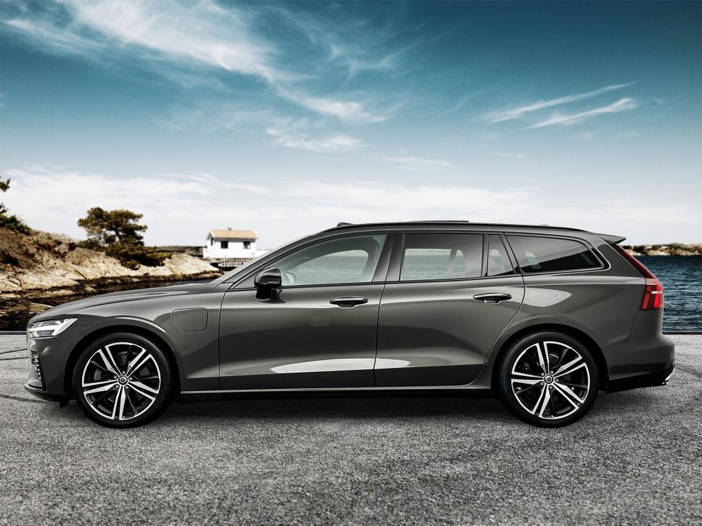 Volvo V60 t6 340pk recharge r-design| pano| b&w sound| adap.cruise| 360cam
