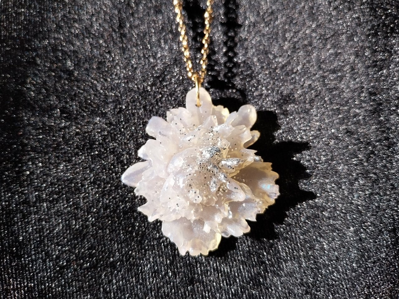 Tip voor Moederdag: ketting met handgemaakte hanger + cadeauzakje
