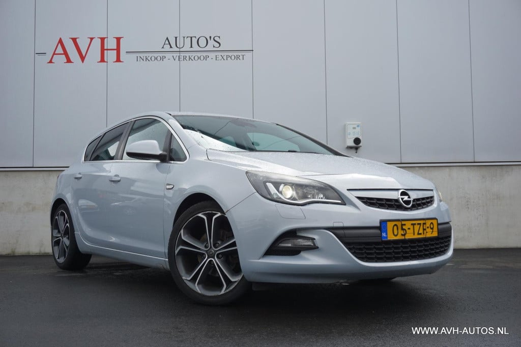 Opel Astra 1.6 turbo sport