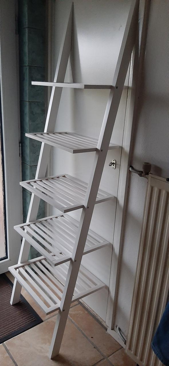 Leuk schuin rek/ kast / etagere