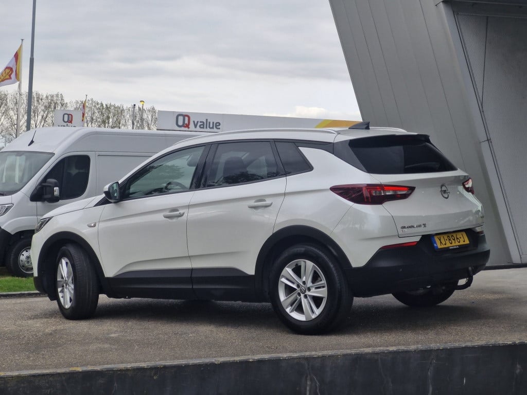 Opel Grandland X 1.2 turbo business +