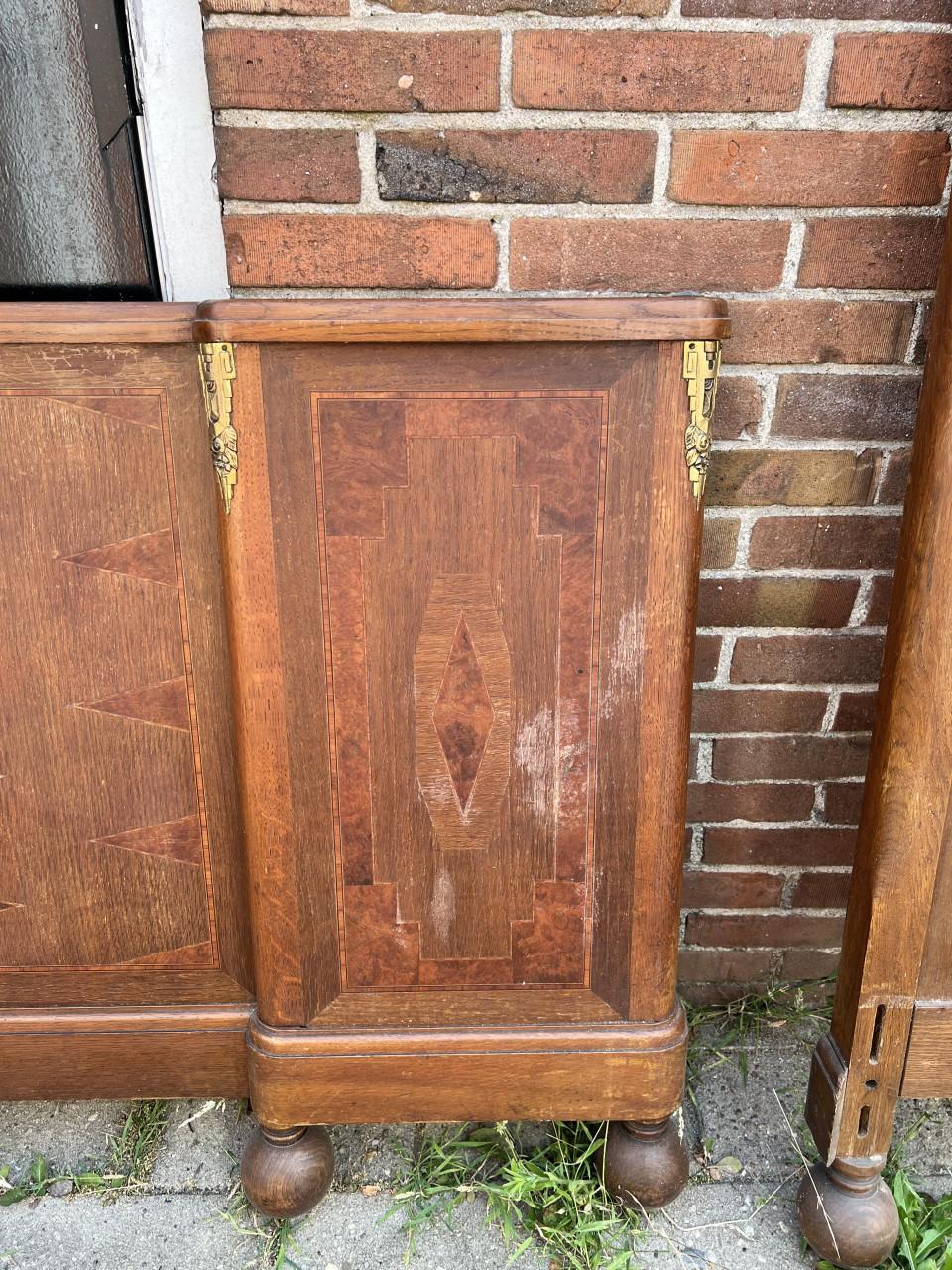 Antiek hoofd en voeteinde bed