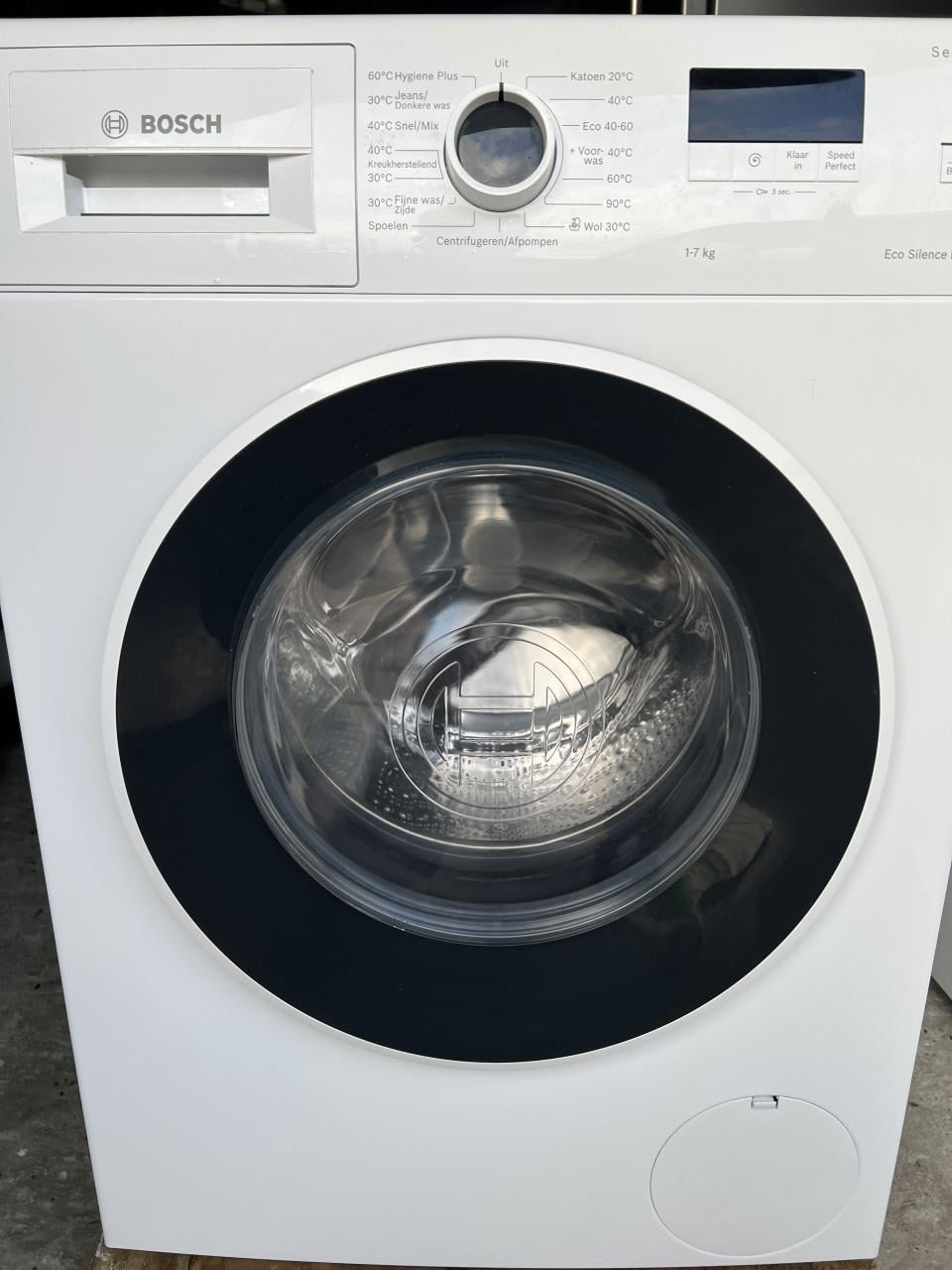 Nieuwe (2 weken gebruikt) Bosch Wasmachine 7 kg. 1400 rpm.