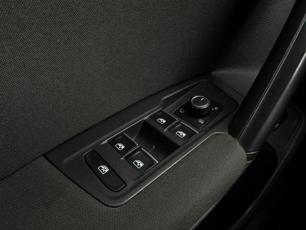Volkswagen Tiguan 1.4 tsi sound editie - trekhaak -