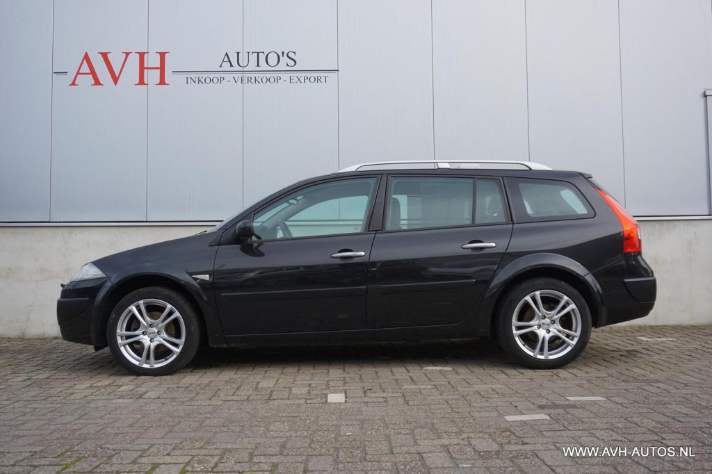 Renault Megane 2.0-16v tech line