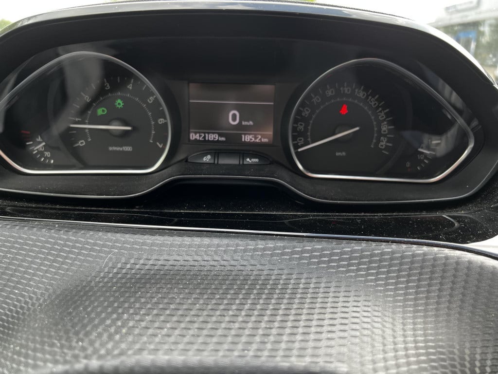 Peugeot 208 1.2 puretech allure