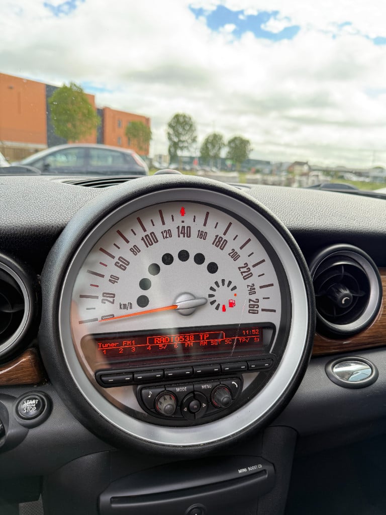 Mini One 1.6 malist - pano - nieuwe koppeling