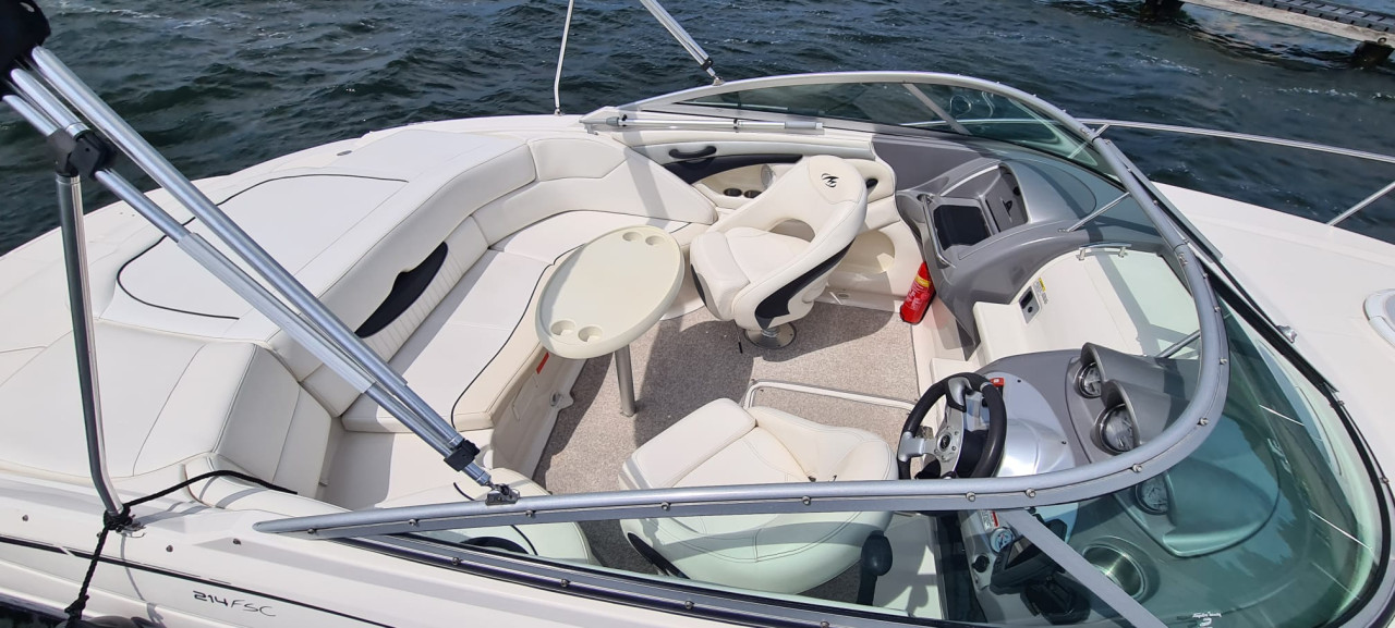 Speedboot Monterey 214 FSC
