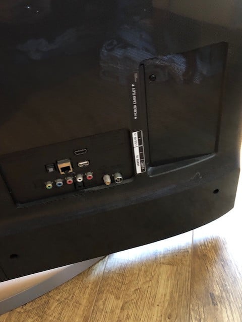 LG FLATSCREEN TV 49 inch