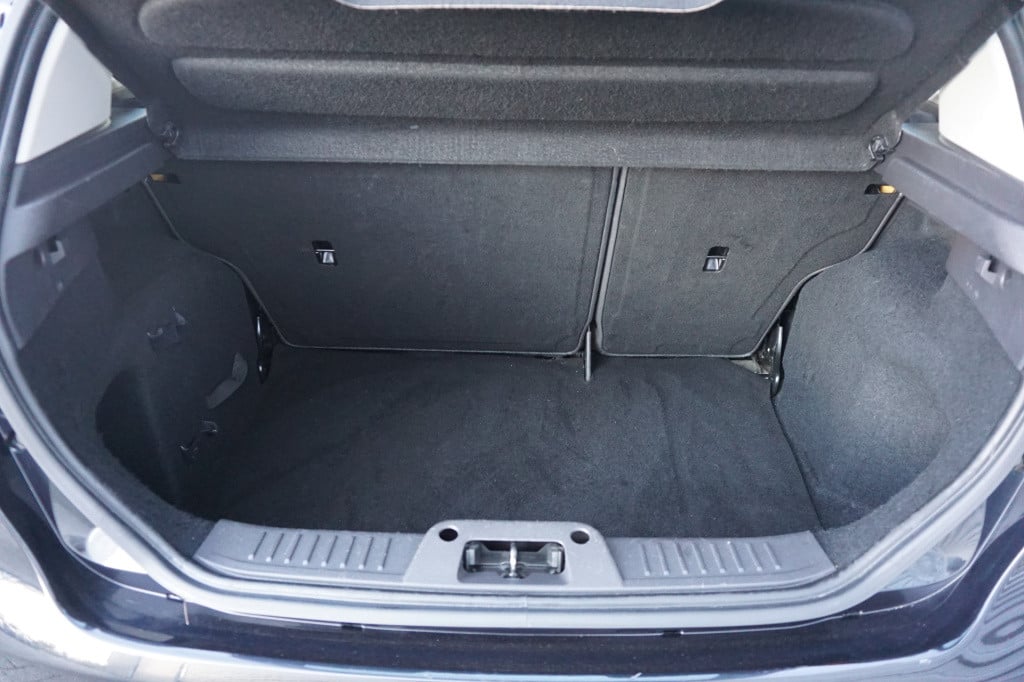 Ford Fiesta 1.0 ecoboost titanium airco / cruise / elektr. ramen / nap