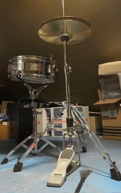 Als je vriend geen gitaar kan spelen, dan...