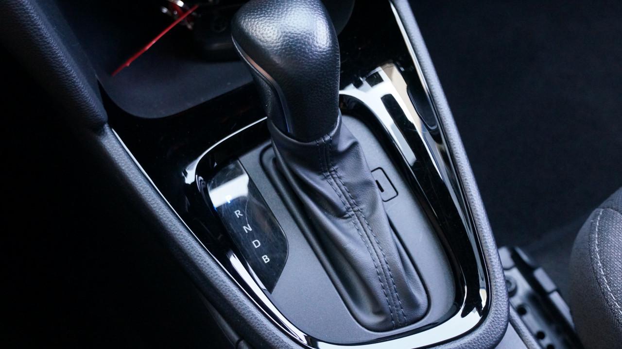 Toyota Yaris Cross 1.5 Hybrid 115 Dynamic rijklaar incl garantie