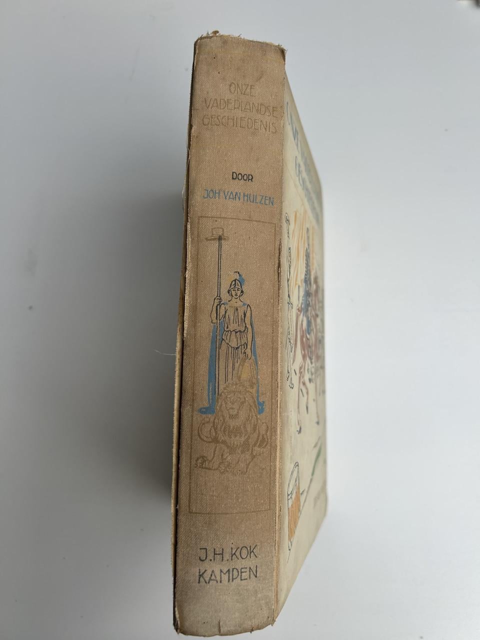 Diverse "antieke boeken"