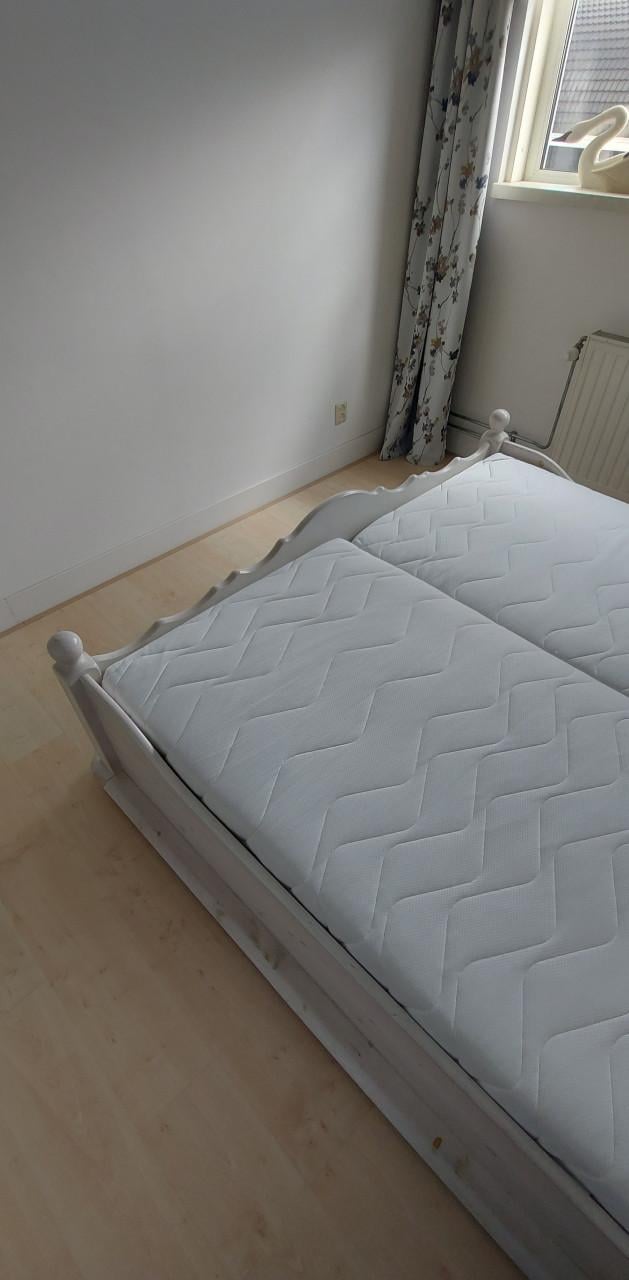 2 persoons bed