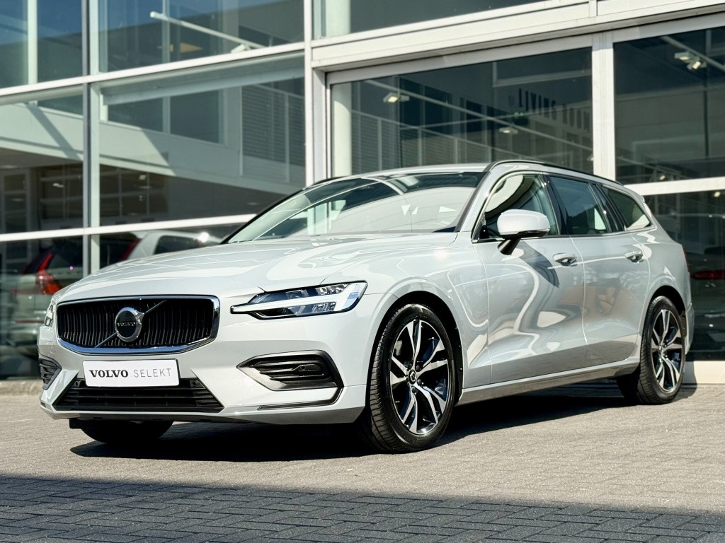Volvo V60 b3 aut7 163pk essential ed| adap.cruise| camera| stoel.verw