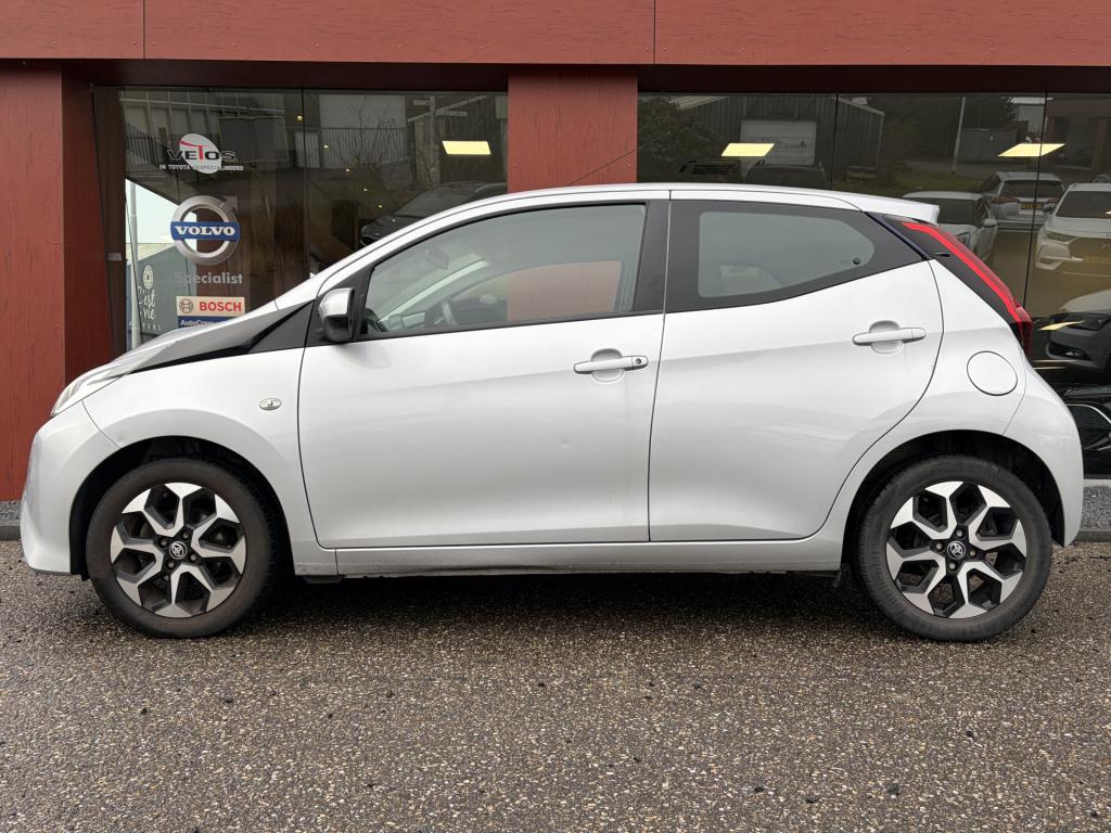 Toyota Aygo 1.0 vvt-i x-play