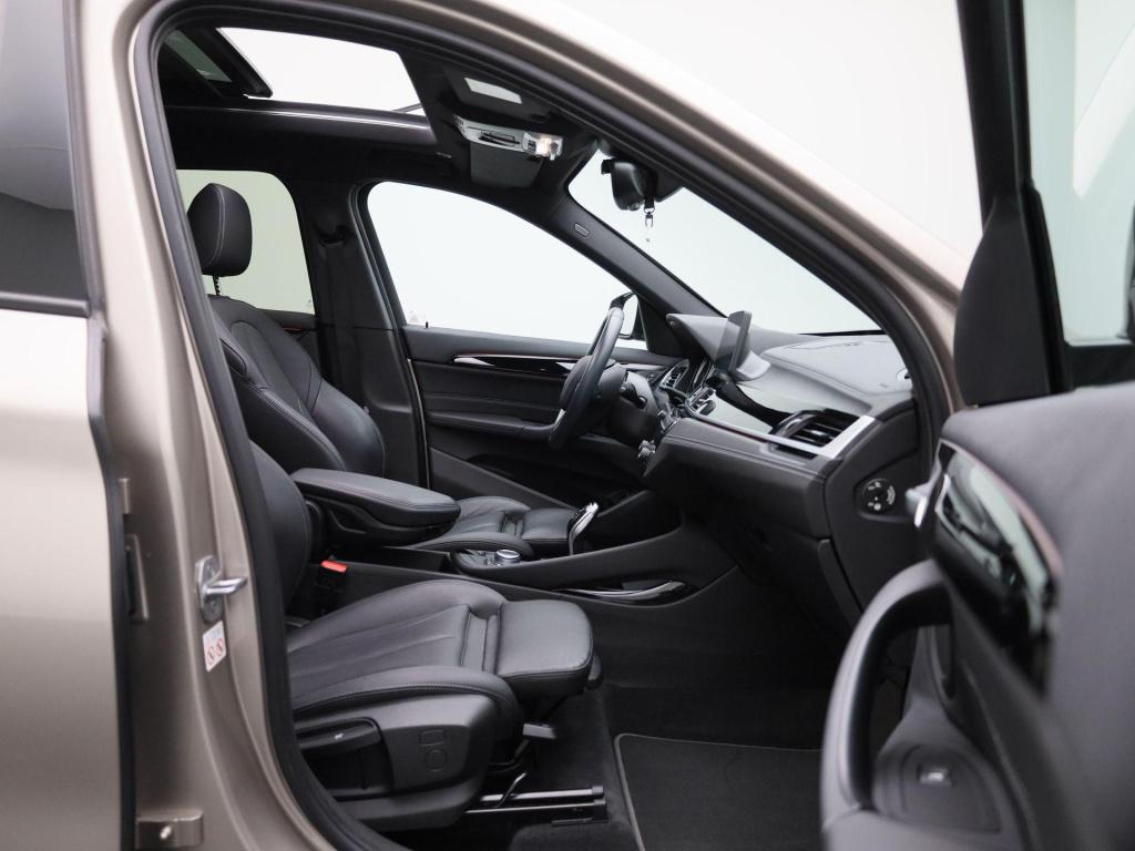 BMW X1 sdrive20i business edition plus | automaat | stoel verwarming | lede