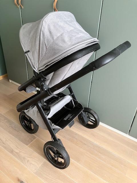 Kinderwagen/wandelwagen merk Dubatti