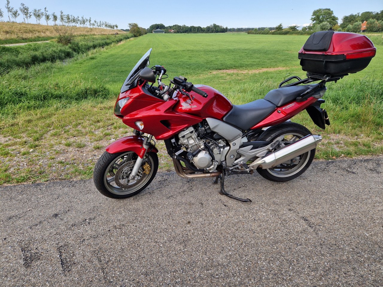 Honda CBF1000 met ABS + topkoffer (inruil mogelijk)