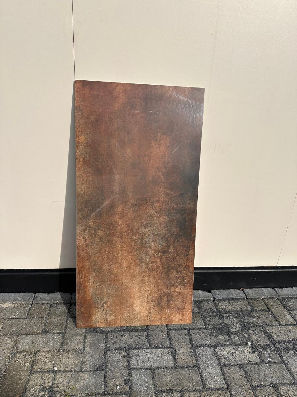 Diverse bouwmaterialen, restanten