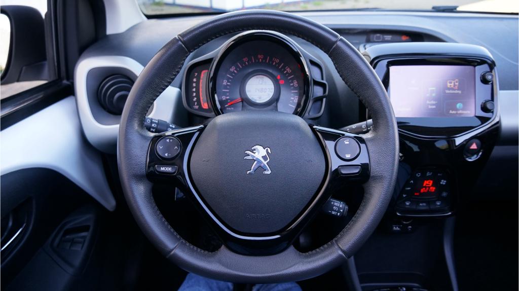 Peugeot 108 1.0 e-vti première top cabriolet rijklaar incl garantie
