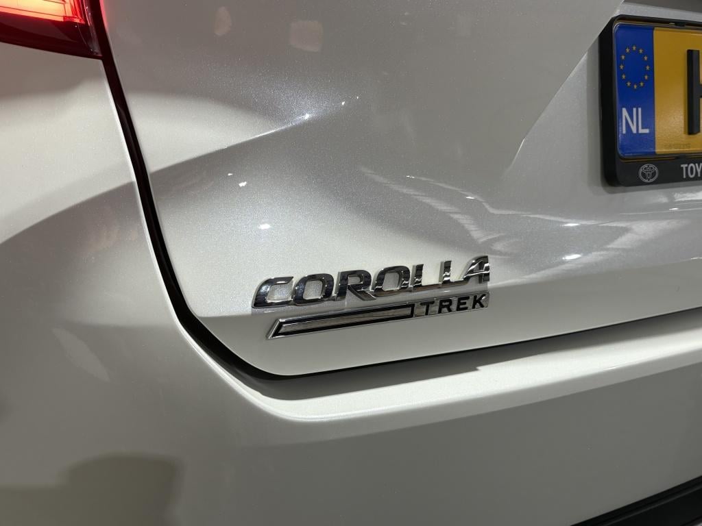 Toyota Corolla Touring Sports 2.0 hybrid trek