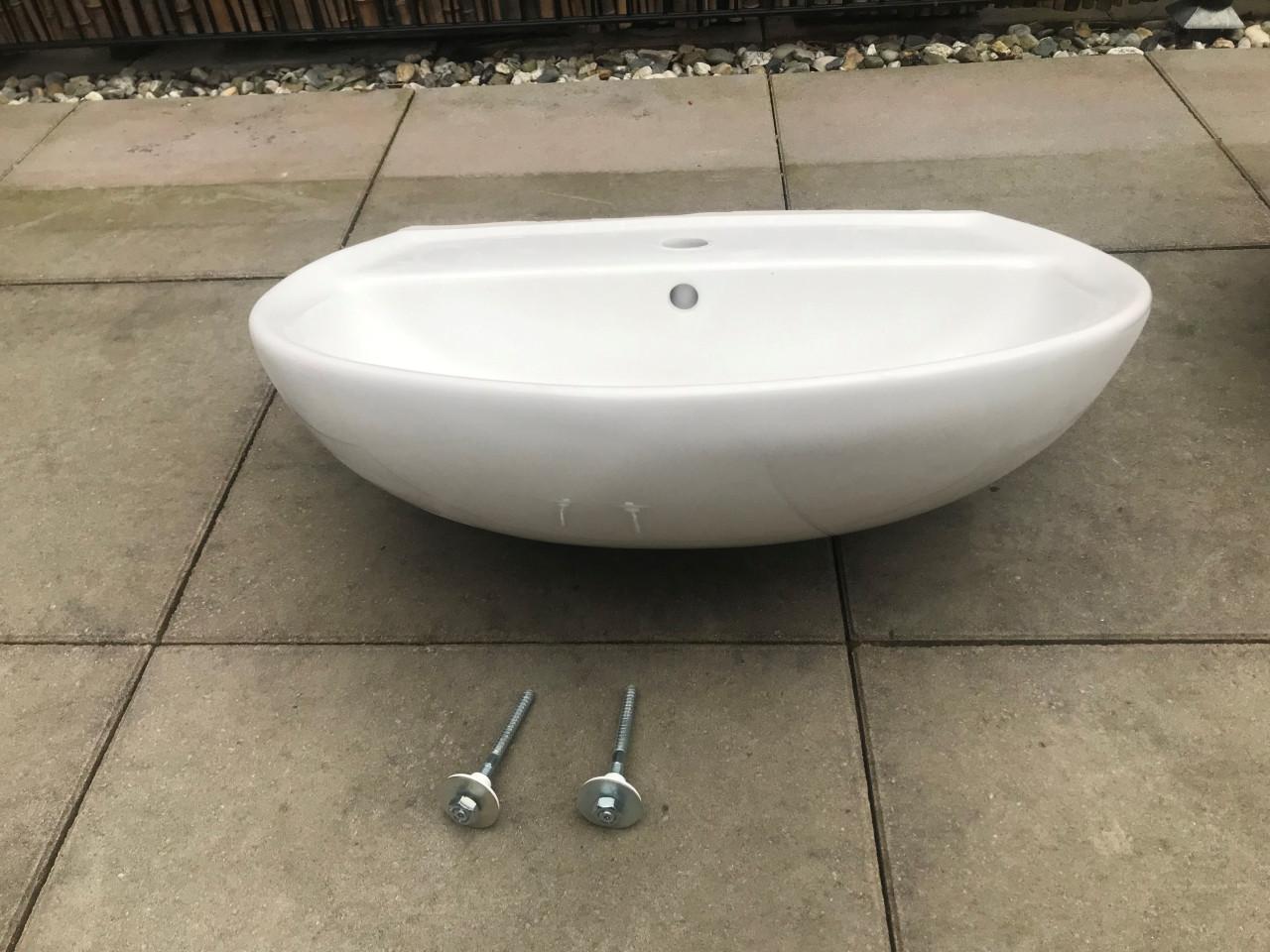 Te Koop nieuwe wastafel