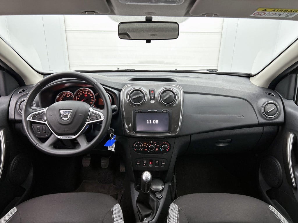 Dacia Sandero Stepway 0.9 tce sl | trekhaak | navigatie