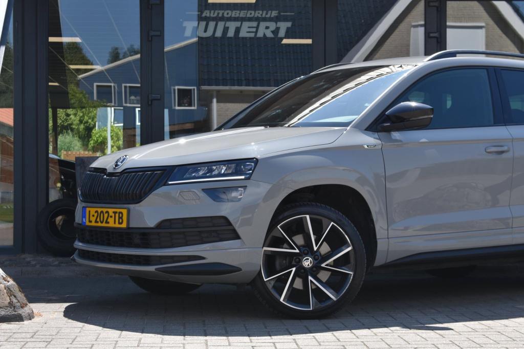 Skoda Karoq 1.5 tsi act sportline | trekhaak | steel grey | adaptieve cruis
